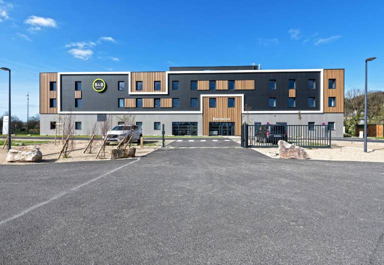 B&B HOTEL Landerneau Bois Noir in Landerneau