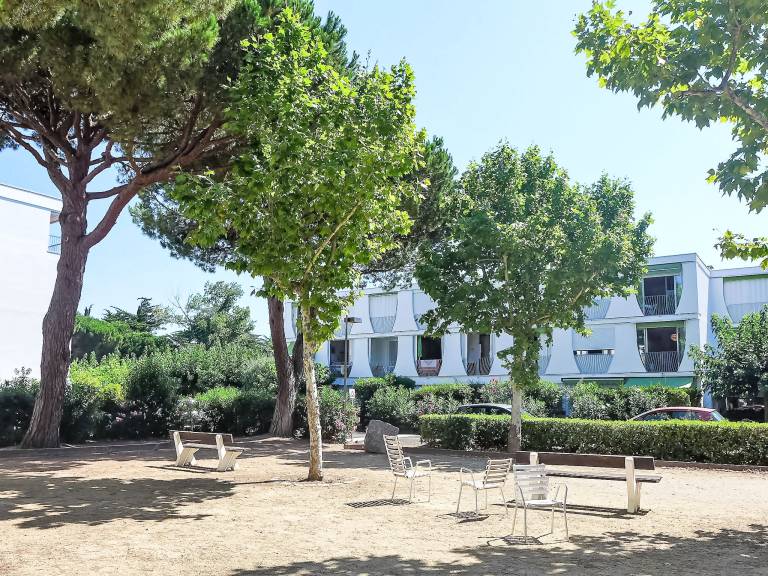 Holiday apartment with terrace — photo 3