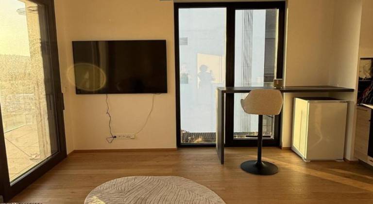 Rental apartment with pool & hot tub in Prague