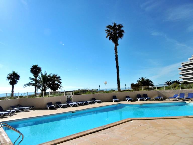 Holiday apartment with pool in Canet-en-Roussillon