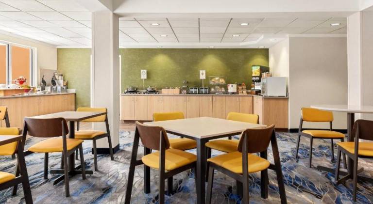 Fairfield by Marriott Inn & Suites Reno Sparks — photo 5