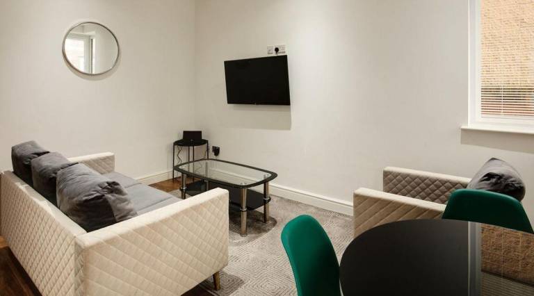 Rental apartment with 2 rooms for 4 persons — photo 2