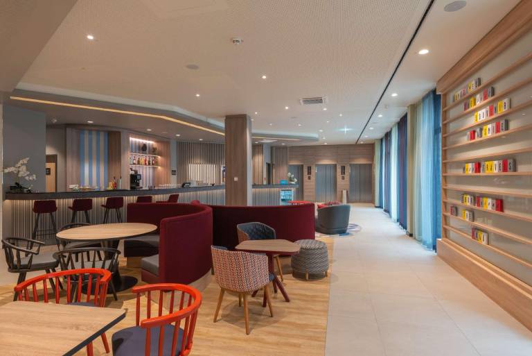 Hampton by Hilton Munich City North — photo 2