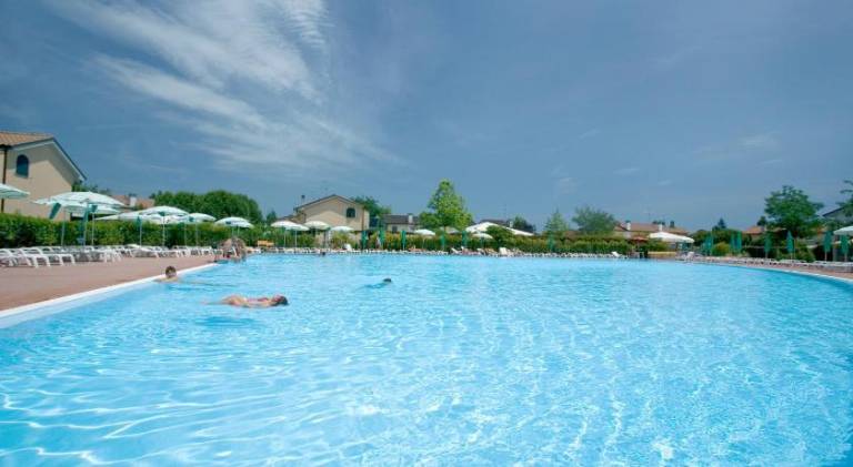 Pleasant apartment with private pool, barbecue & yard | Next to the beach | Dogs allowed in Ravenna
