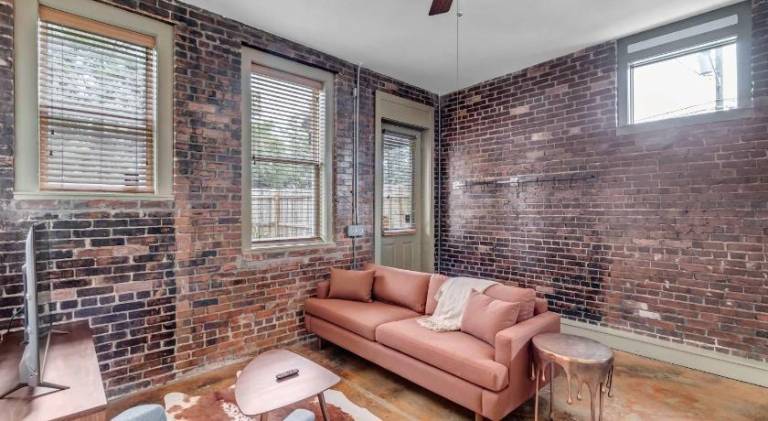 Apartment with 12 rooms for 36 persons — photo 4