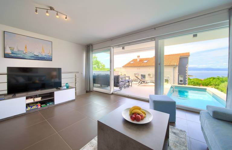 Wunderschönes Ferienapartment mit privatem Pool: Villa Solis Lacus - Apartment Cijan in Njivice auf Krk — photo 3