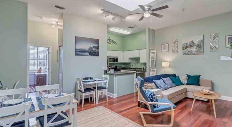 Holiday apartment with 2 rooms for 8 persons in Jackson, FL