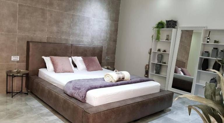Rental apartment with 1 room for 3 persons in Haifa