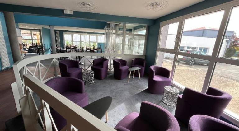 BRIT HOTEL LE VESOUL — photo 2
