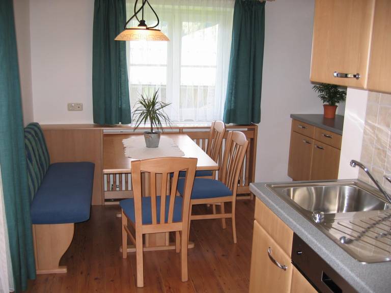 Ferienwohnung mit Hund in Dienten am Hochkönig für max. 4 Personen Ferienwohnung mit Hund in Dienten am Hochkönig für max. 4 Personen