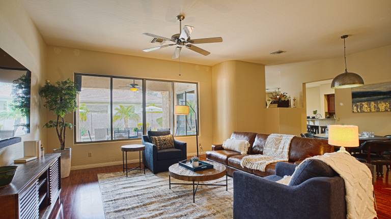 Family-friendly ample house with BBQ, garden & private pool | Water view | Pets are welcome — photo 3