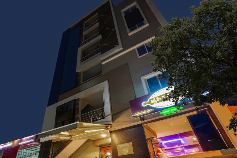 RG Suites HSR — photo 5