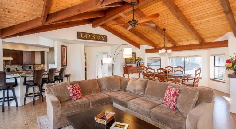 House with jacuzzi | Pet-friendly — photo 4