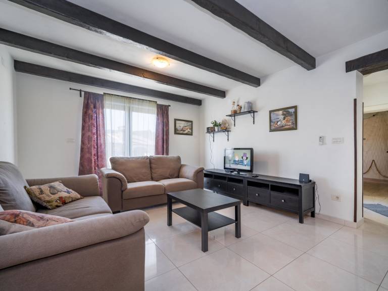 Fully equipped house with garden, terrace & private pool | Pet-friendly — photo 3