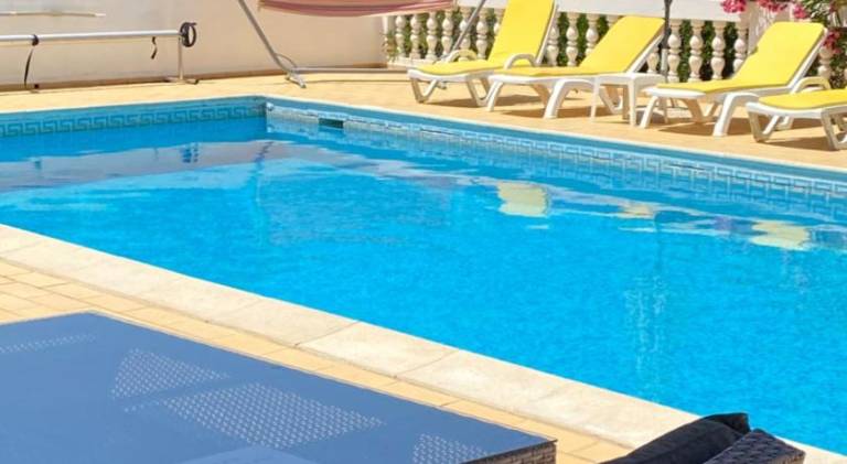 Apartment with pool | Pet-friendly — photo 3
