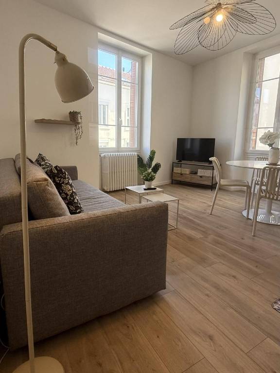 Holiday apartment with 2 rooms for 6 persons in Dijon