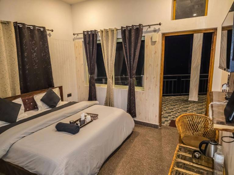 Morning Breeze Homestay Kanatal in Tehri