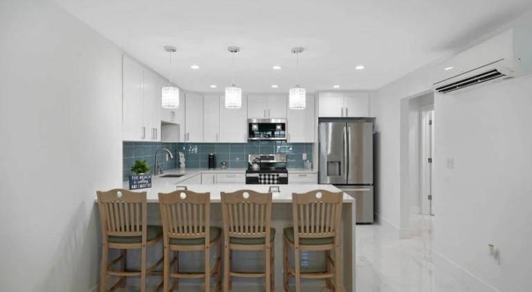 East Beach Apart by Dream Vacation unit 2 — photo 5