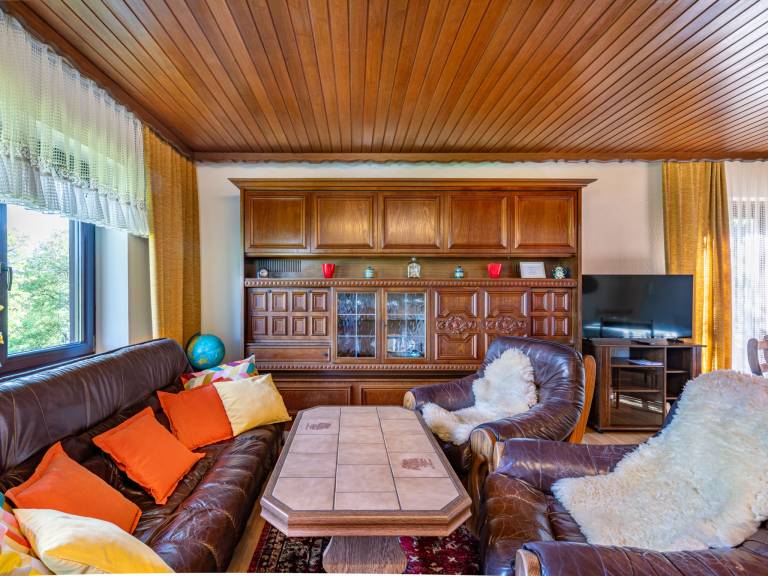 Fully equipped vacation home with yard & terrace | Pet-friendly — photo 2