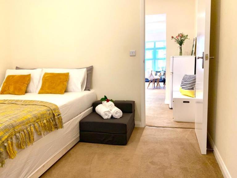 Apartment | Next to the beach | Suitable for remote work | Pets are welcome in Eastbourne
