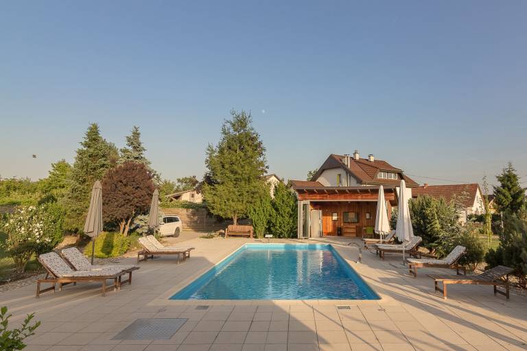 Villa Stara Nova Vas