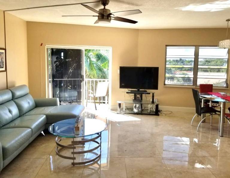 Condo Lauderdale-by-the-Sea