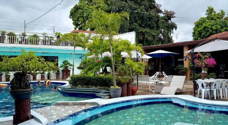 Vincent resort and hotel in Angeles City