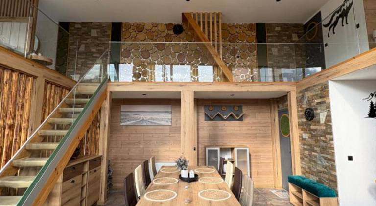 Lovely chalet with hot tub | Pet-friendly — photo 2