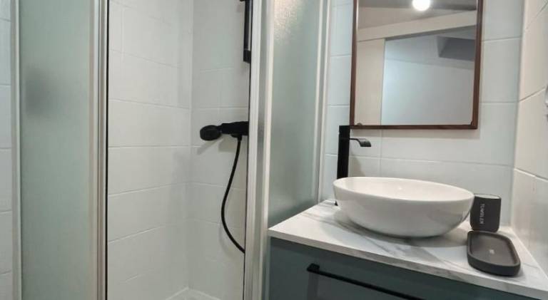 Apartment | Close to Place des Quinconces — photo 3