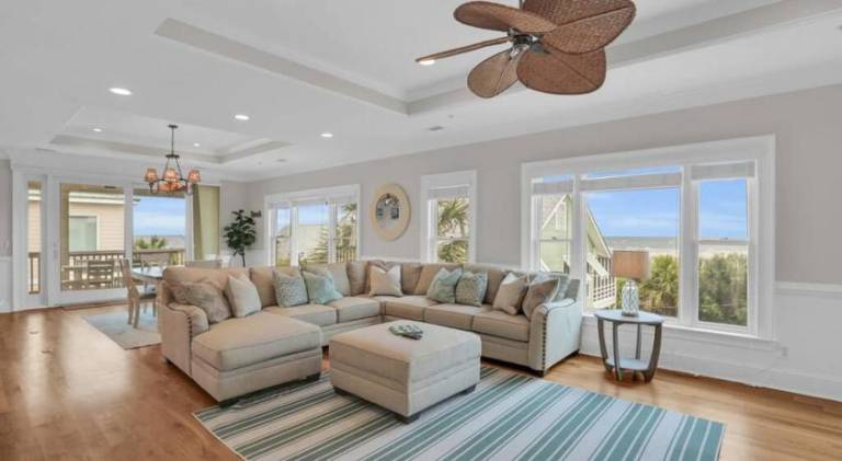 Holiday apartment | Beach nearby | Pet-friendly in Tybee Island, GA