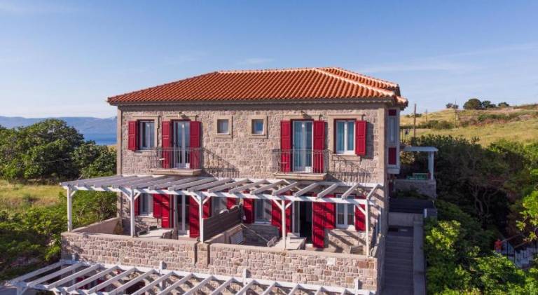 House with garden & patio in Lesvos