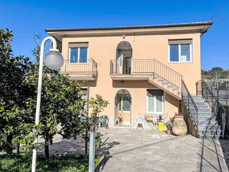 Leilighet  Imperia