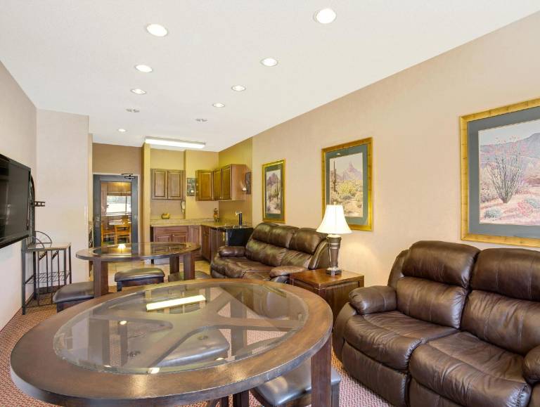 Baymont by Wyndham Tucson Airport — photo 2