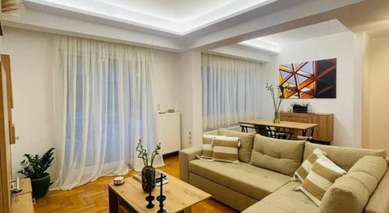 Fully equipped holiday apartment with terrace | Close to Syntagma Square | Dogs allowed — photo 2