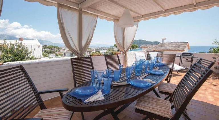 Fully equipped villa with barbeque, pool & yard | Good for workation | Pet-friendly — photo 2