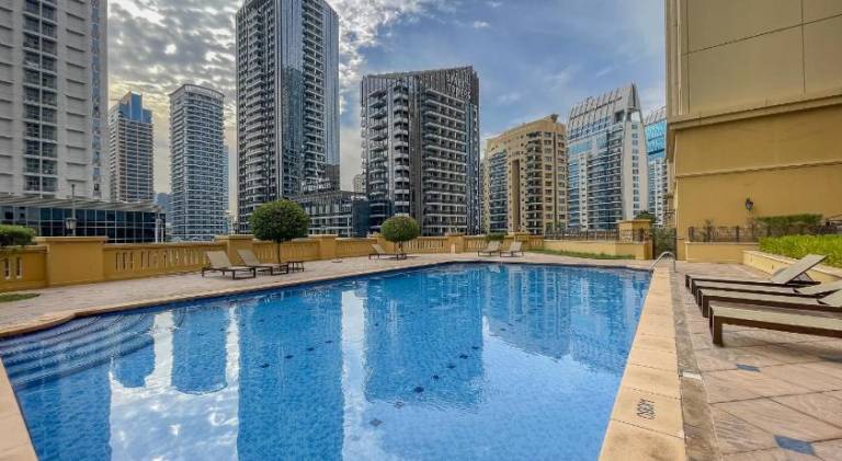 Rental apartment with pool — photo 3