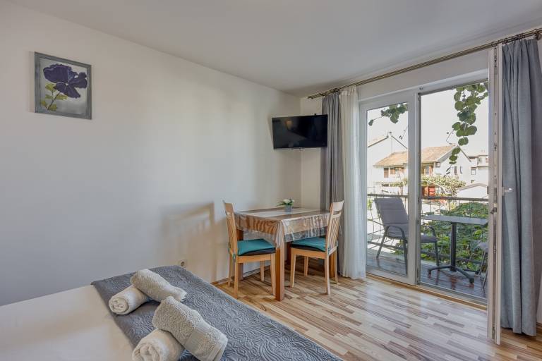 Charming apartment with garden, fast internet & terrace | Pets are welcome — photo 4