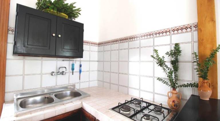 House with 2 rooms for 6 persons — photo 4