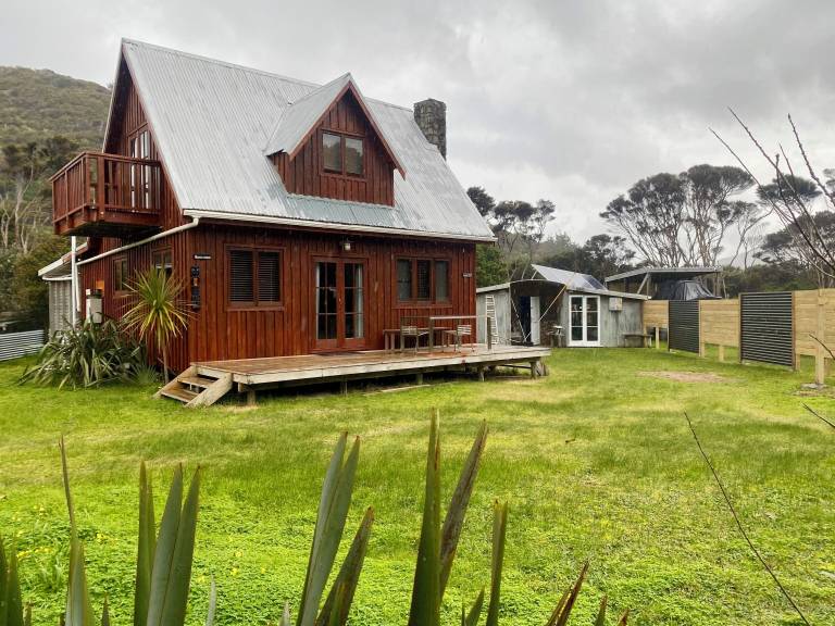 Lodge  Great Barrier Island