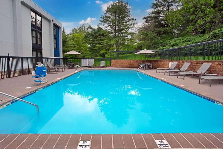 Hampton Inn State College — photo 2