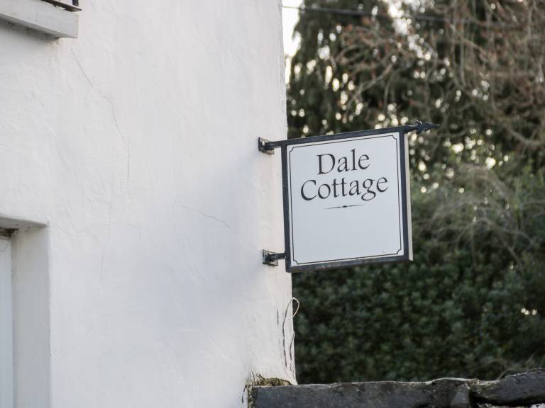 Cottage with yard — photo 4
