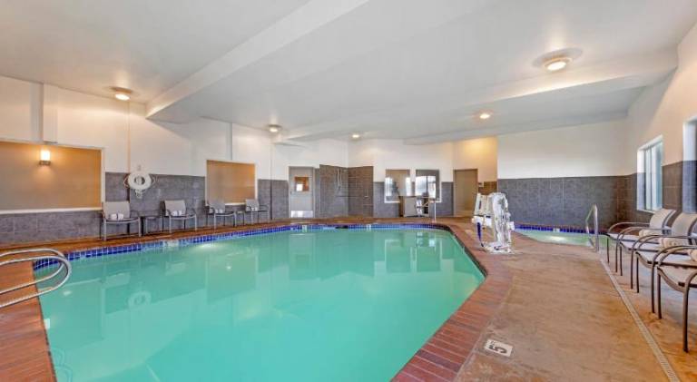 Holiday Inn Express Hotel & Suites Astoria By IHG — photo 3