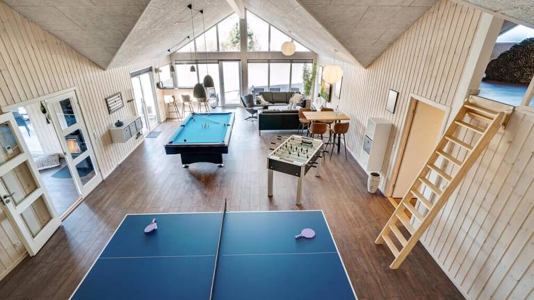 Family-friendly spacious house with private pool, terrace & garden | Pet-friendly in Grenaa