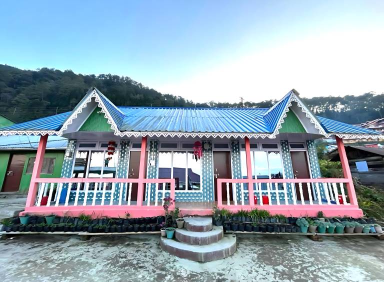 Vacation home with yard in Darjeeling