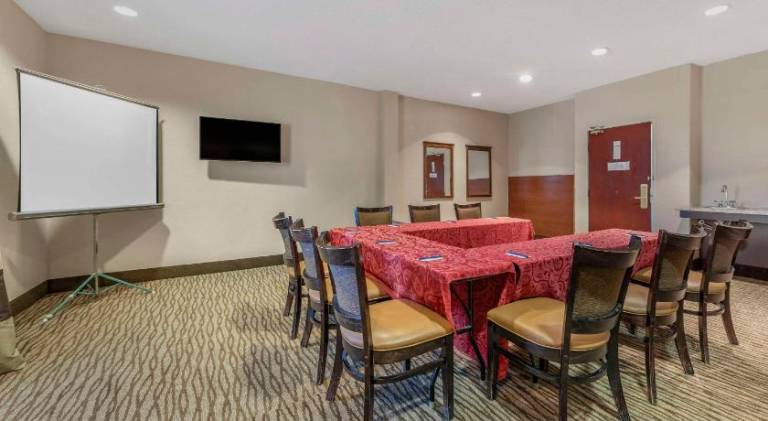 Comfort Suites Castle Rock - Denver South — photo 5