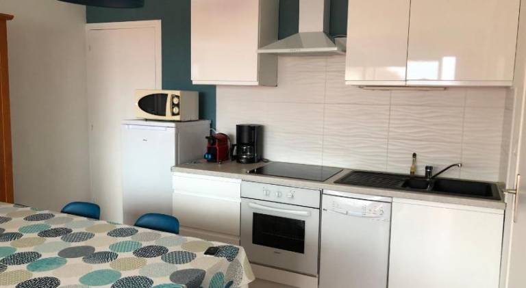 Apartment with 2 rooms for 5 persons — photo 3