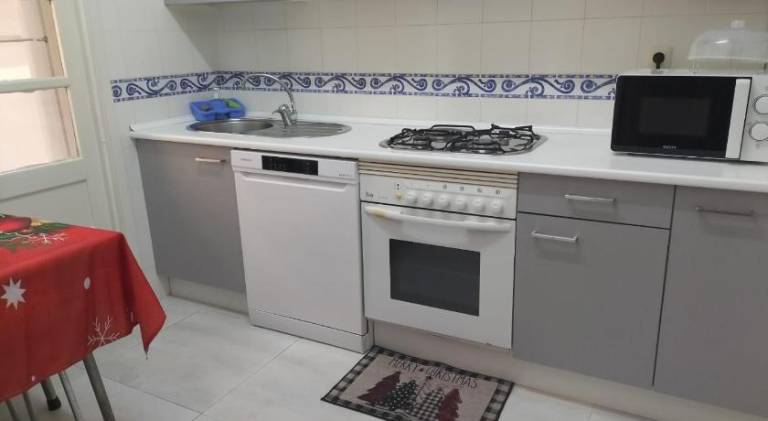 Rental apartment with 3 rooms for 6 persons — photo 3