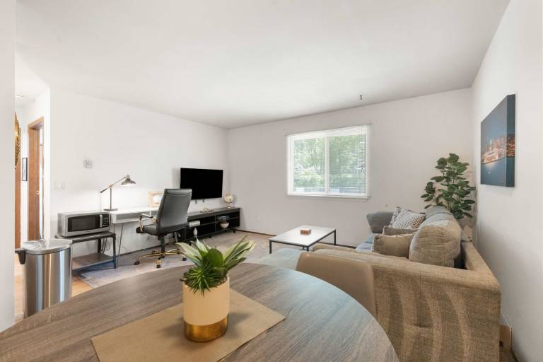 Family-oriented pleasant rental apartment | Pets are welcome — photo 2