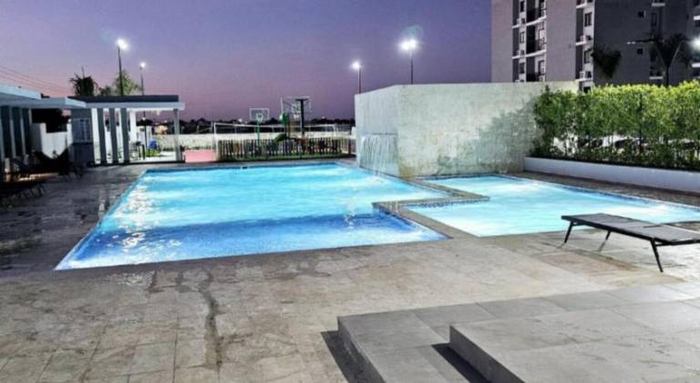 Apartment with pool — photo 3