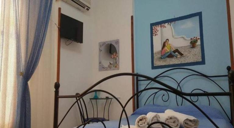Serviced apartment with patio, garden & grill in Aristotelis